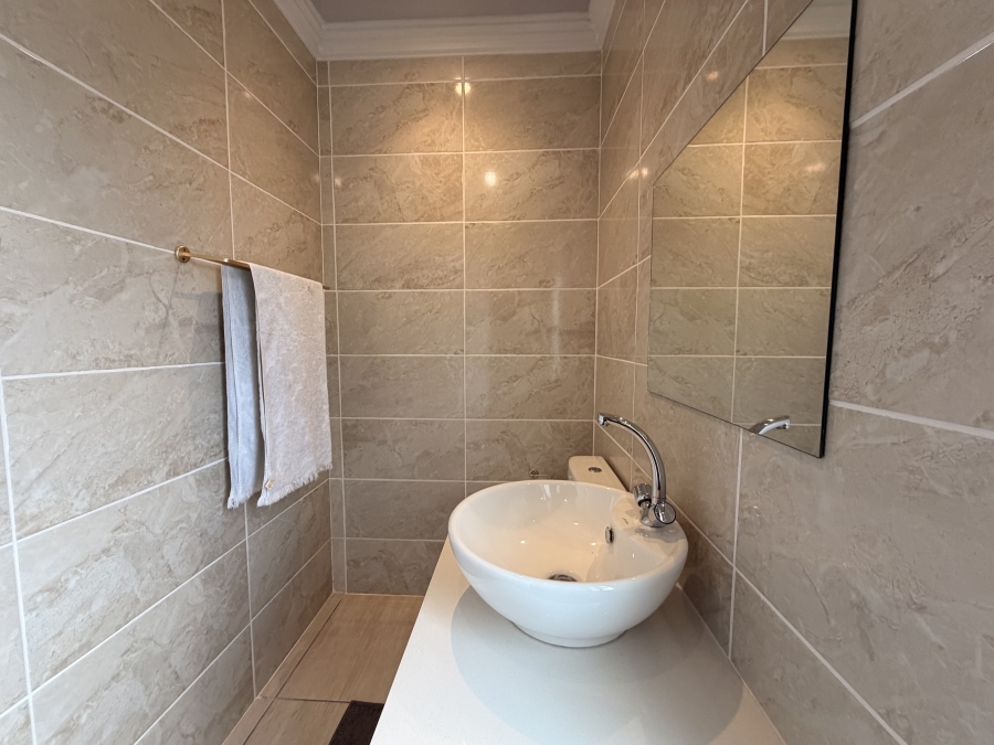 3 Bedroom Property for Sale in Dobson Western Cape